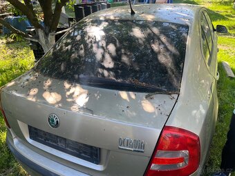 Prodám na náhradní díly auto Škoda Octavia II, 2005 - 2