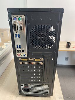 Prodám kancelářskou PC sestavu - 2
