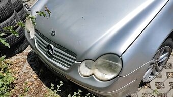 Mercedes W203 C200k coupe díly - 2