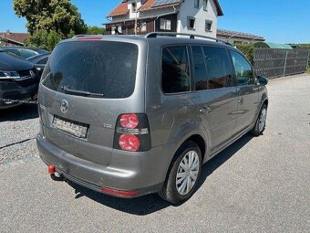 VW TOURAN 1,9 TDi RV 2010, NAFTA 77 KW 6 KVALT S TAŽNÝM - 2