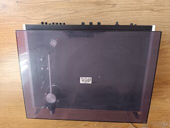 Gramofon Tesla NZC 421 - 2