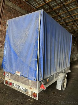 přívěs nákladní valníkový s konstrukcí a plachtou 750kg - 2