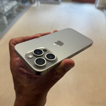 iPhone 15 Pro 128GB natural, 100% baterie, bez škrábance - 2