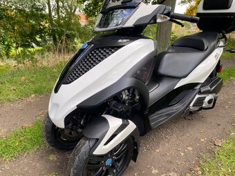 Piaggio Mp3 300 Yourban LT (2018) - 2