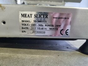 Nářezový stroj s teflonovým povrchem - 2