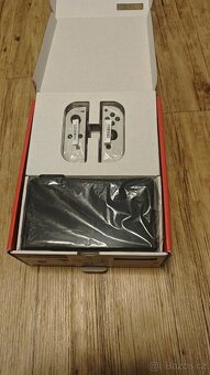 Nintendo Switch OLED+Mario Kart - 2