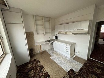 Pronájem bytu 3+1, Cheb, ul. Dřevařská - 2