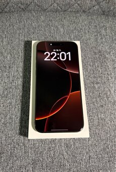 iPhone 16 Pro Max 512GB. Ideálni stav - 2