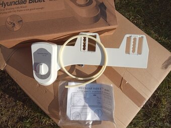 Přídavný bidet k WC - 2