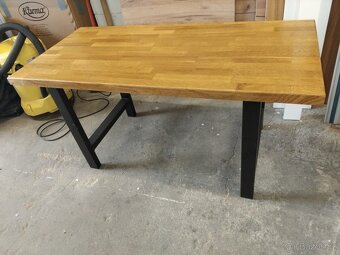 Dubový stůl masiv - 2