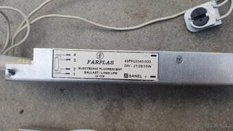 Isuzu - trafa na zářivky - 2