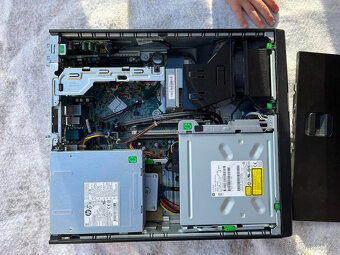 Stolní PC HP RP5 - 2