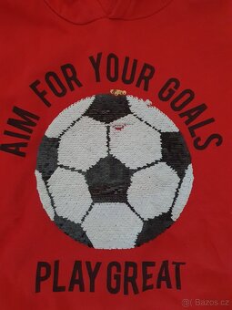 Mikina červená 134/140 H&M s kapucí - 2