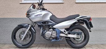 SUZUKI XF 650 FREEWIND - 2