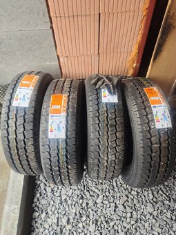 Pneu 205/65/R16C - 2