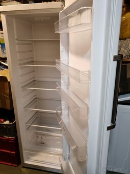 Velká lednice Candy - 2