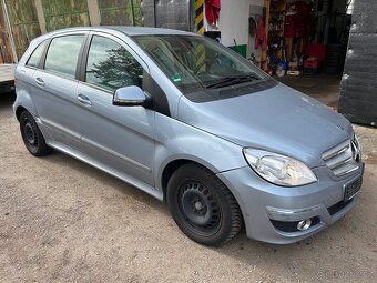 MB w245 2.0i 100Kw r.v. 2009 - 2