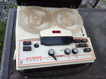 Magnetofon Student Tesla B47 - 2