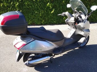 Skútr Aprilia Atlantic 250, r.v. 2004 - 2