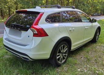 Volvo V60 D4 4AWD Drive-E Summum 4x4 - 2