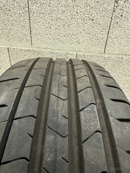 Použitá pneumatika PIRELLI 225/40 R19 - 2