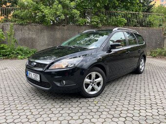 Ford Focus 1.6i 74kw Kombi 2010 - 2