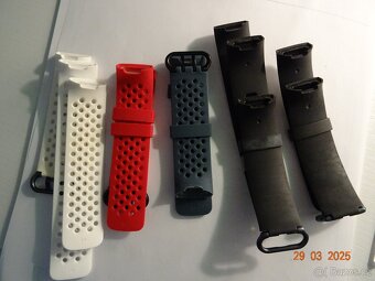 barevné řemínky k chytrým hodinkám FITBIT CHARGE - 2