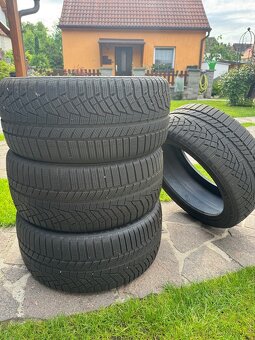 Zimní pneu 245/40/18 - 2