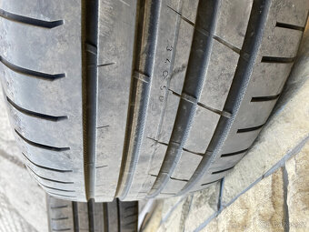 Letní pneu Nokian 255/45 r19 - 2