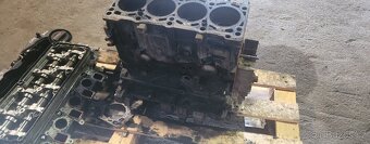 Blok motoru CAY 1.6tdi 77kw, - 2