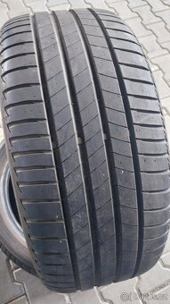 Prodám 2 x letní pneu Bridgestone 245/40/19 - 2