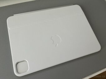 Magic Keyboard pro iPad Pro 11" (M4) - CZ - bílá - TOP stav - 2