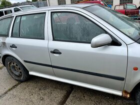 Škoda Octavia 1 NÁHRADNÍ DÍLY 1.9 81kw barva 9102 - 2