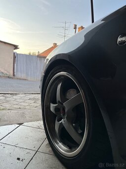 Alu kola 5x112 R18 225/40 57,1 ET32 - 2