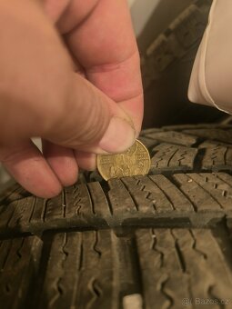 Zimni pneu 215/55/16 včetně disku R16 5x108 - 2