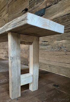 Dřevěná lavička - 2