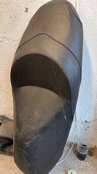 Honda forza 125 (2016) nahradni dily Sedlo - 2