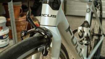 Prodám dámské silniční kolo FOCUS Izalco Race - 2