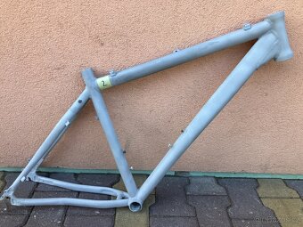 RÁMY NA KOLA 26 A 28 PALCŮ - 2