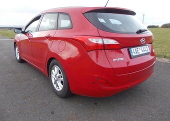 Hyundai i30 1,6 88KW koup ČR 74 000 KM benzín manuál 88 kw - 2