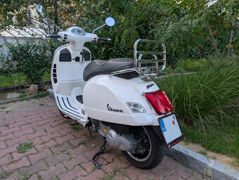 Vespa GTS Super 300 - 2