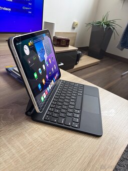 Apple iPad 11" 128GB WiFi Stříbrný 2025 - 2