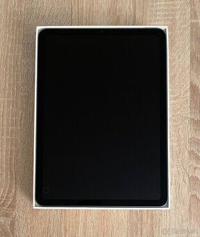 Apple iPad Air 64GB Wi-Fi vesmírně šedý (2022) - 2
