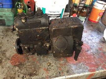 Čerpadlo Zetor 3011 - 2