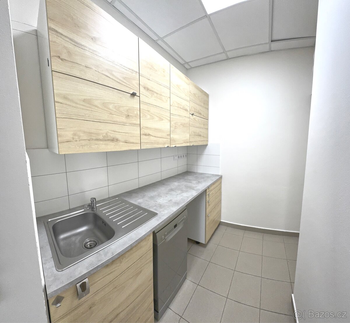 100m2 Komerční prostor, obchod, kancelář, byt, ordinace - 3