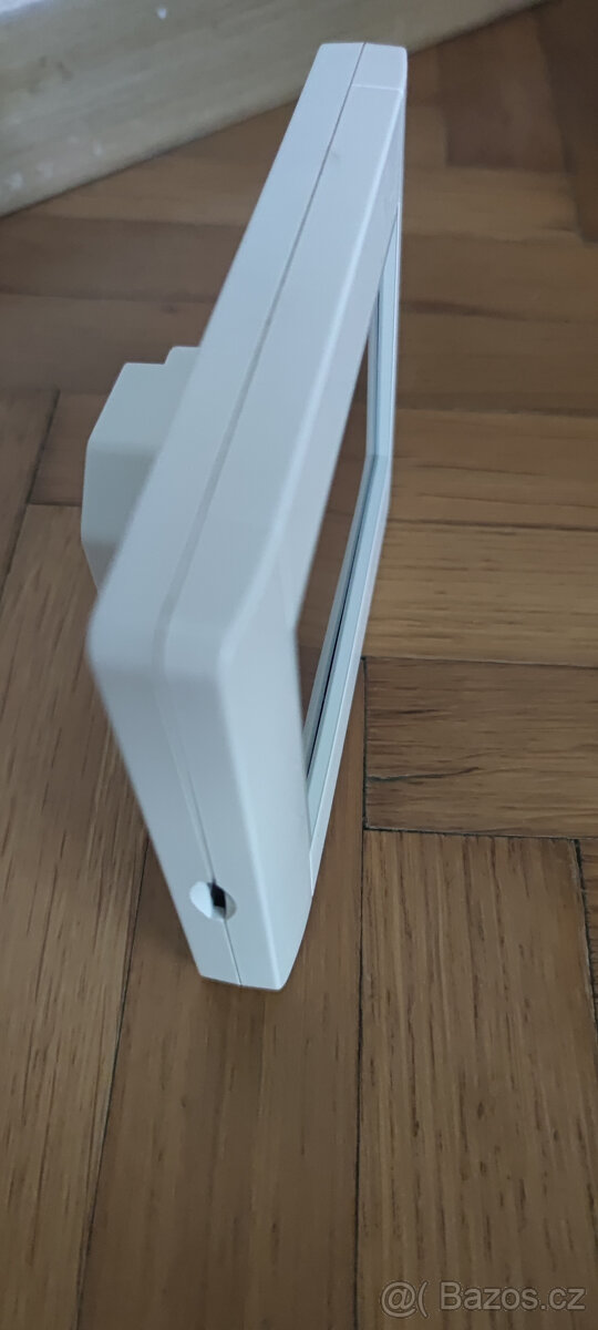 Centrální bedrátové řízení topení - Watts V24 - 3