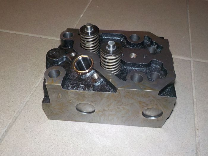 Hlava válce kompletní s ventily Zetor 4911 - 7745 - 3