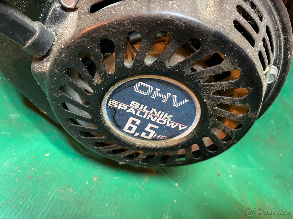 prodám požitý 4taktní motor viz foto 6,5 - 3