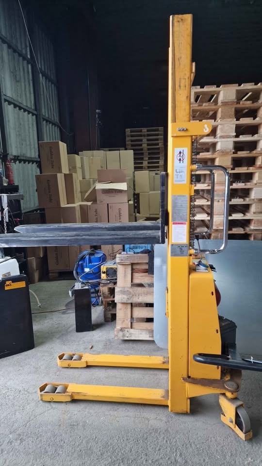 Ruční elektrický vysokozdvižný vozík SPN 1025 - 3