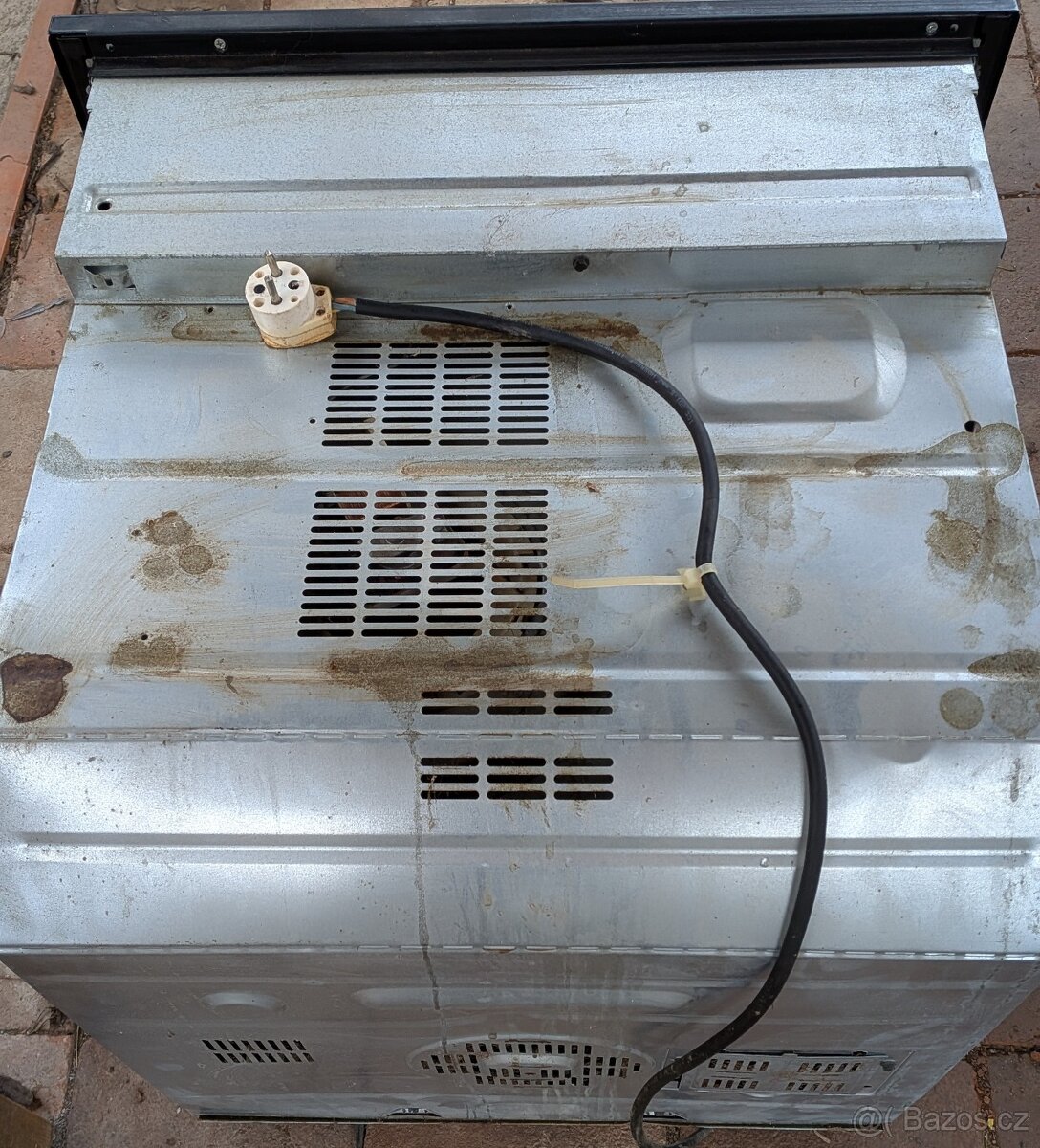 Prodám elektrickou troubu Whirpool - 3